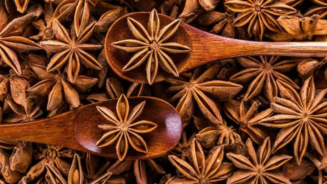 ¿Qué aporta el anís estrellado a un perfume?